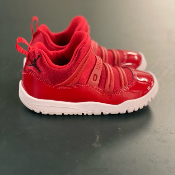 Jordan 11 retro little flex kids new in original box